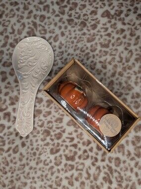 Fall Leaves Spoon Rest & Pumpkin Salt and Pepper Shakers Set